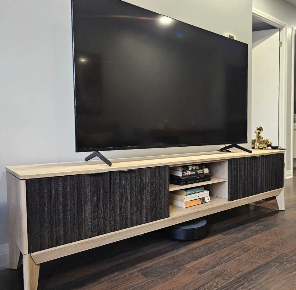 TV Stand - Structube MILLIE - 200 cm Oak – Like New - photo 2