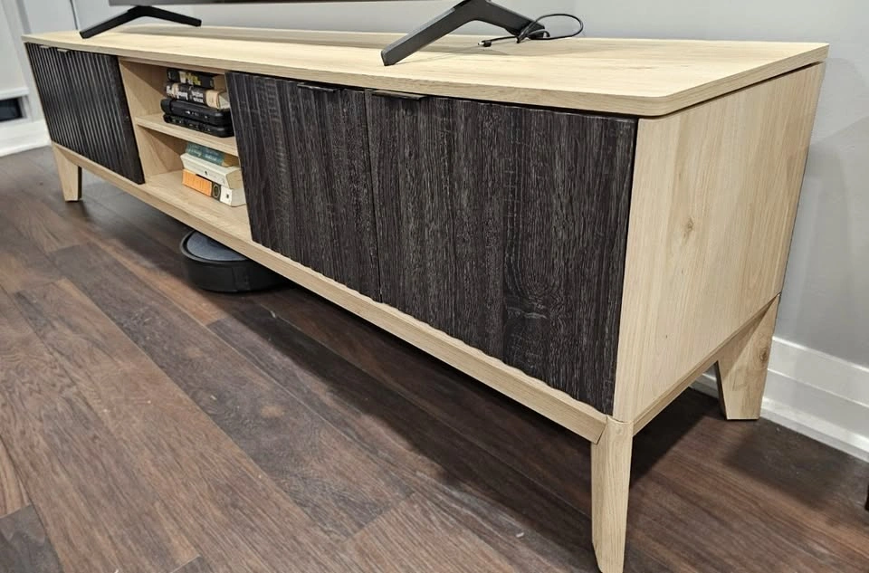 TV Stand - Structube MILLIE - 200 cm Oak – Like New - photo 3