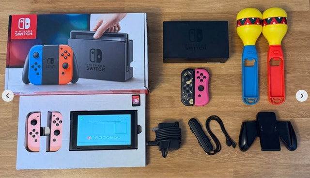 Nintendo Switch Bundle #1 - Game and Accessories
