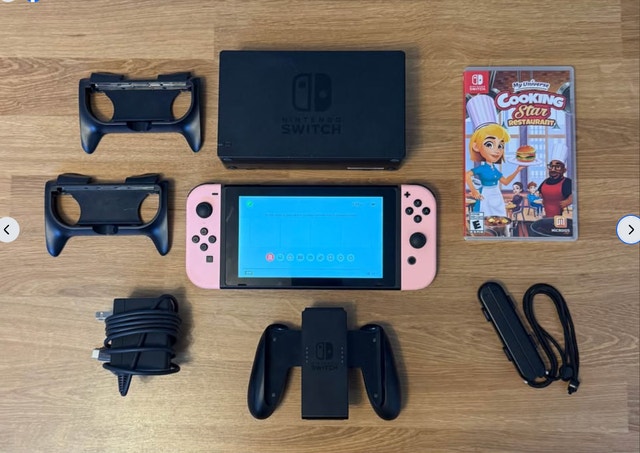 Nintendo Switch Bundle #2 - Game and Accessories