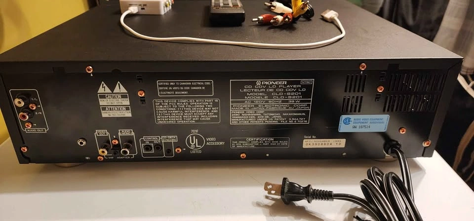 Pioneer CLD-S201 LaserDisc CD CDV Player - photo 4