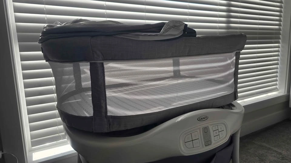 Graco Sense2Soothe Bassinet - photo 2