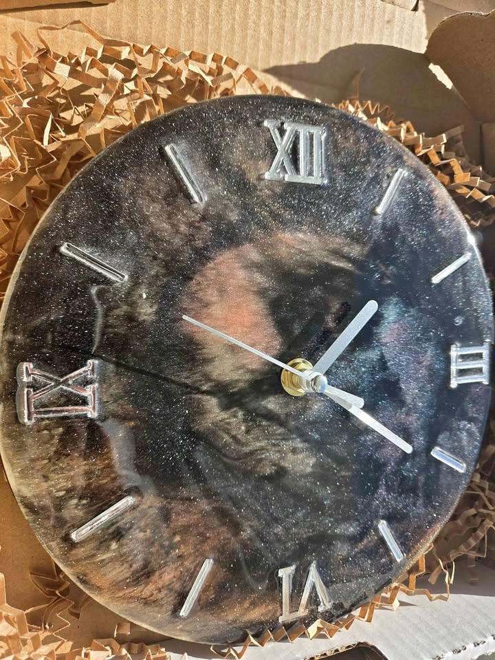Unique Handmade 20cm Galaxy Resin Wall Clock