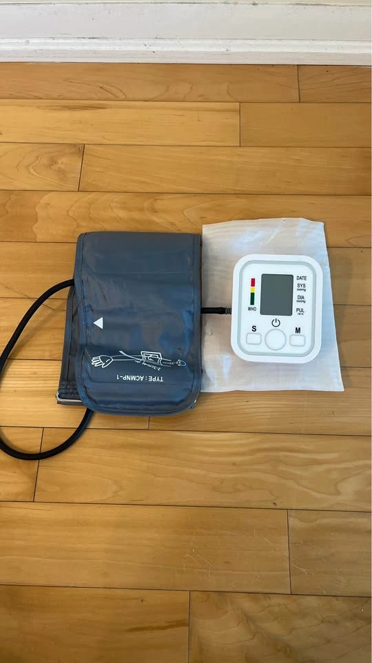 Digital Blood Pressure Monitor with Arm Cuff - photo 3