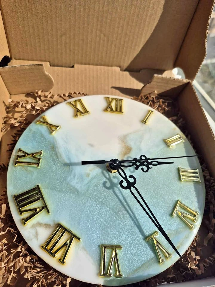 🩵✨ Handmade Resin 20cm Wall Clock