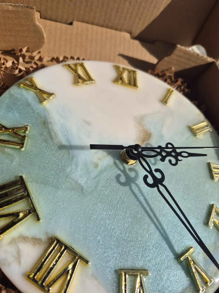 🩵✨ Handmade Resin 20cm Wall Clock - photo 2