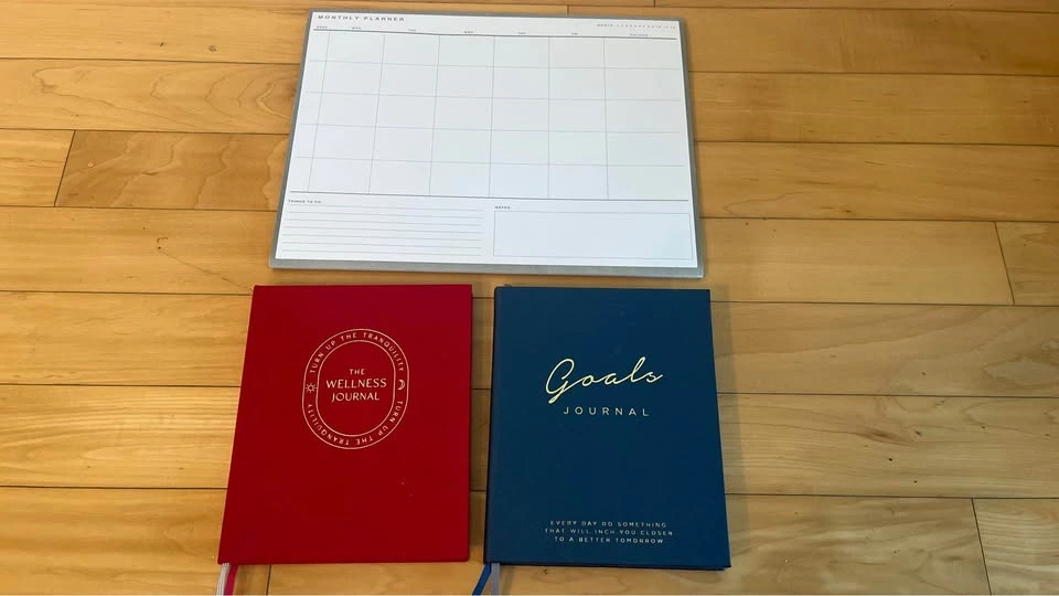 Journals & Monthly Planner – Wellness, Goals & Planning - photo 2