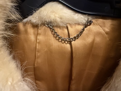 Vintage New Western Fur Co. genuine natural coyote fur coat - photo 3