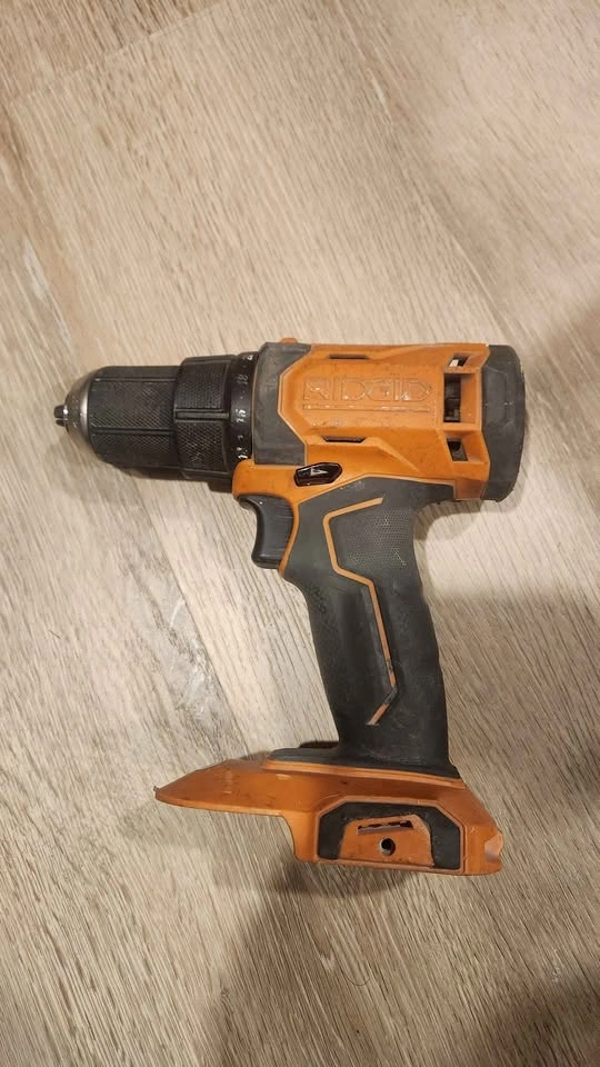 Ridgid 18V Cordless Drill No Battery - photo 2
