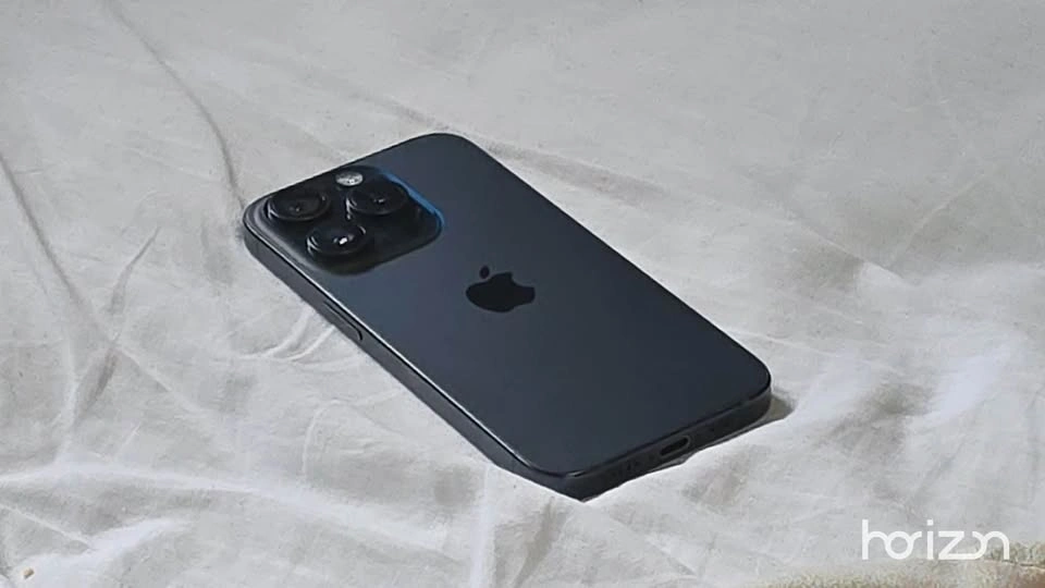 iPhone 15 Pro 128GB - photo 2