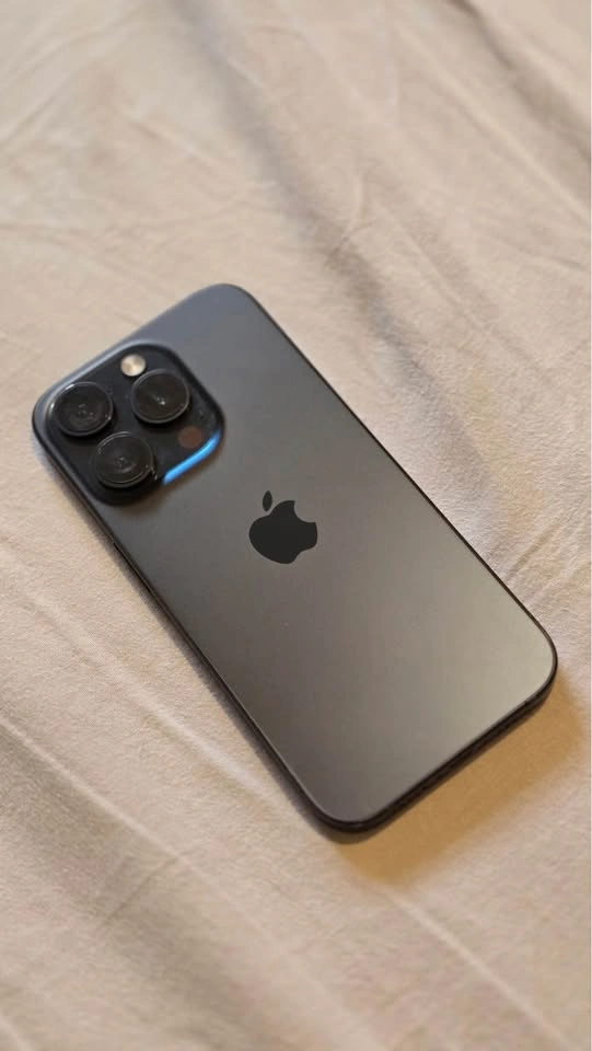 iPhone 15 Pro 128GB - photo 3