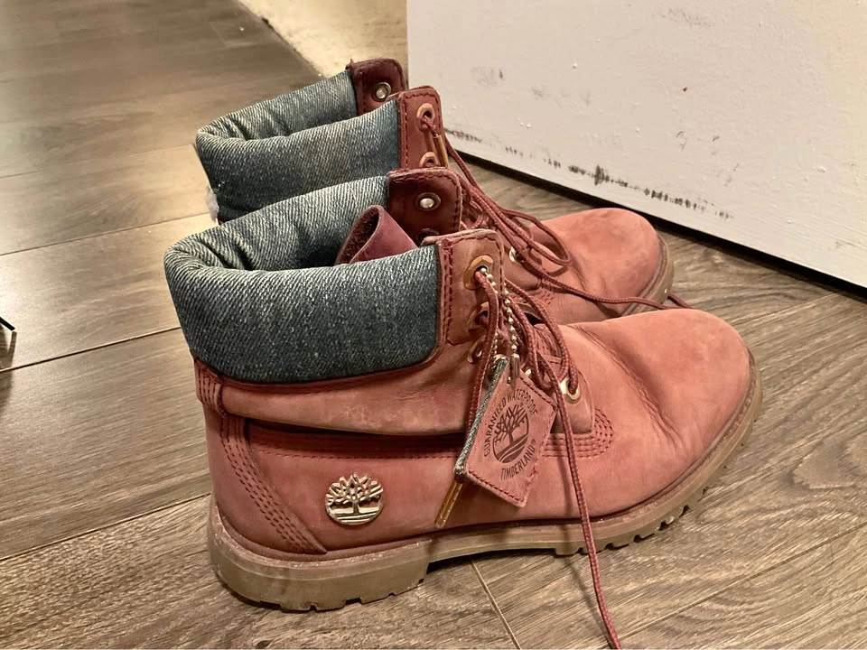 Timberland Women winter boots size 7.5