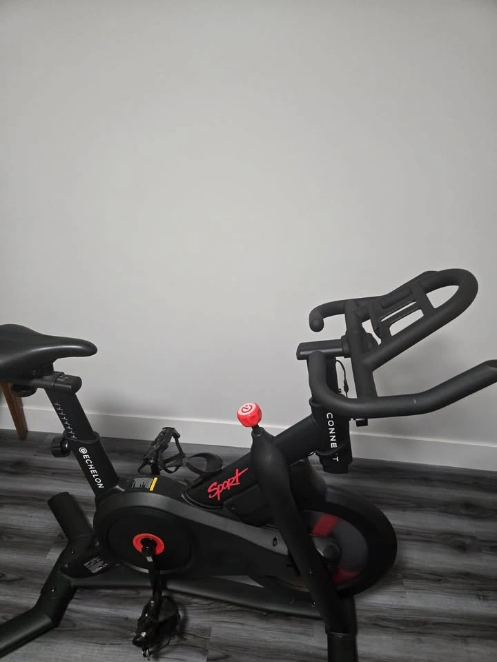 Echelon Connect Sport Indoor Cycling Bike - Excellent Condition - photo 4
