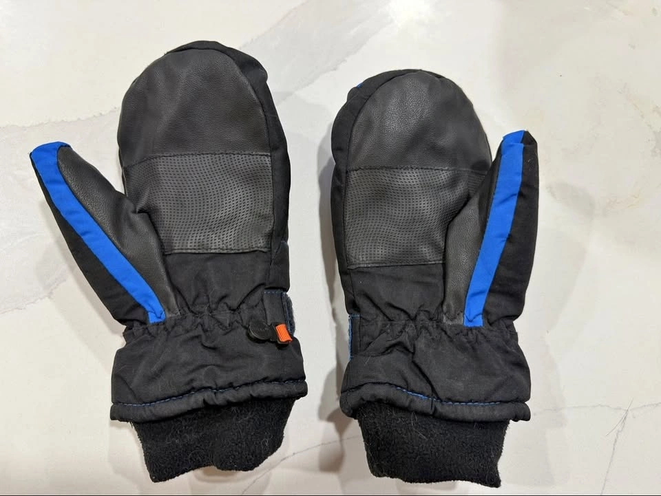 Kombi Junior Snow Mitts (Used) – Size L