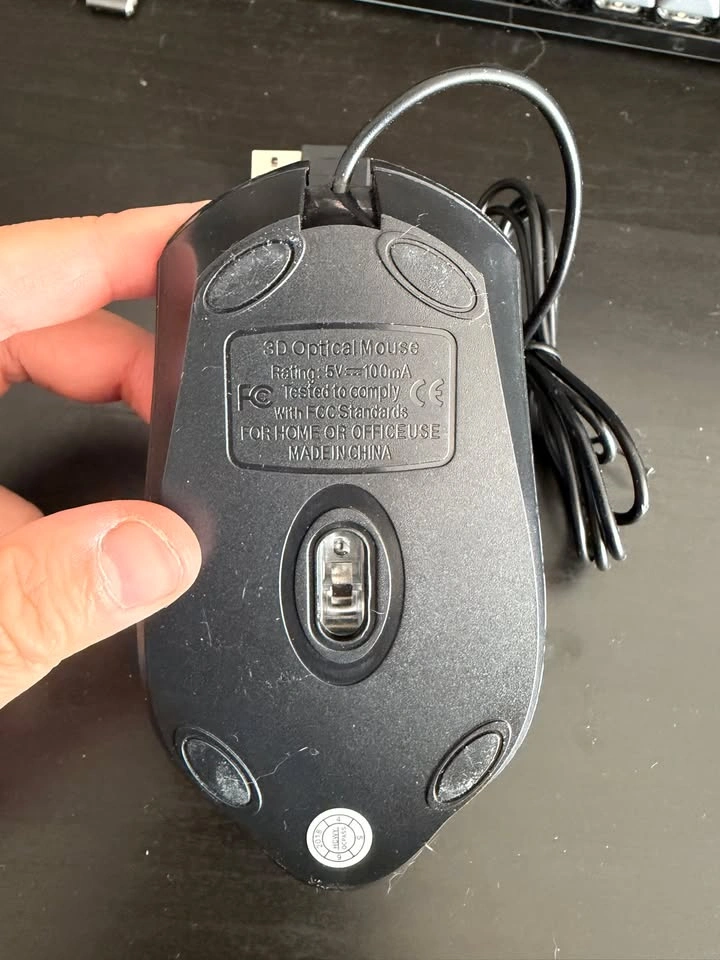 Acer Wired USB Optical Mouse (Like New) - photo 2