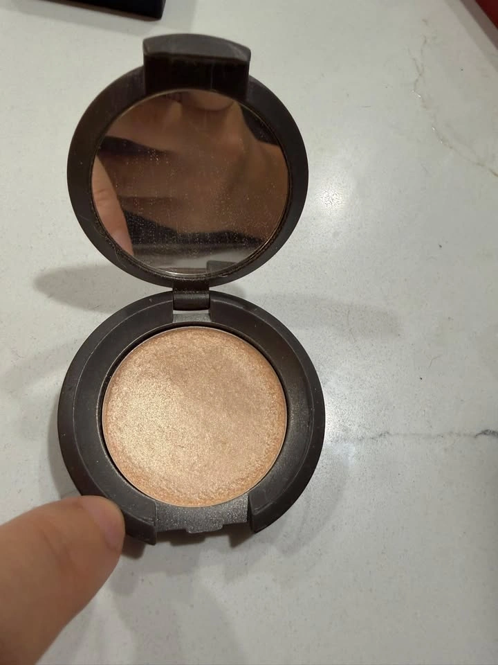 BECCA Shimmering Skin Perfector Pressed – Moonstone - photo 3