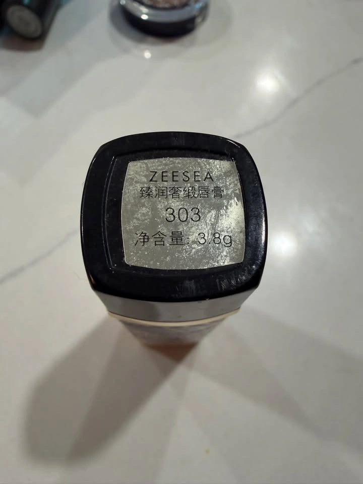 Zeesea lipstick 303 - photo 2
