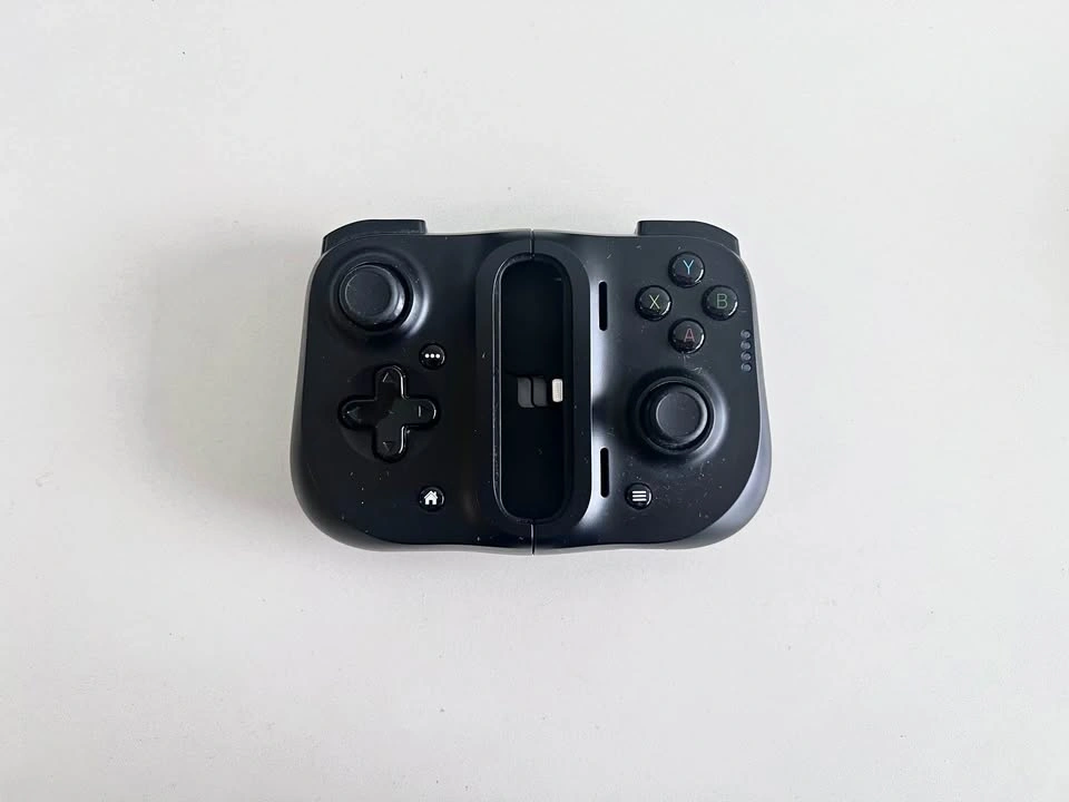 Razer Kishi Mobile Game Controller (iPhone Version)