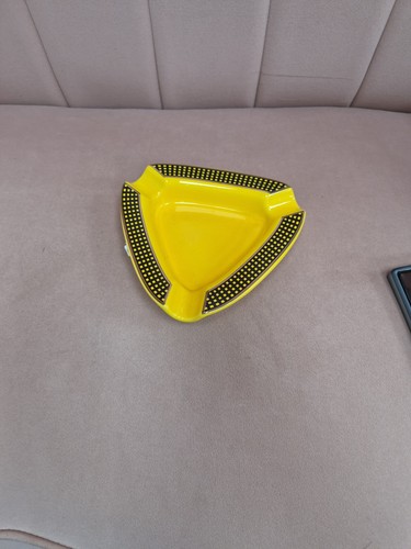 3 Wide Cigar Rests Large Ceramic Triangle Cigar Ashtray Yellow