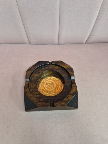 Wood cigar and cigarette ashtray