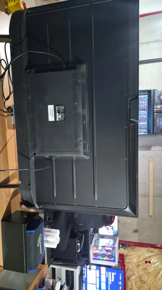 Flat Screen TV - photo 3