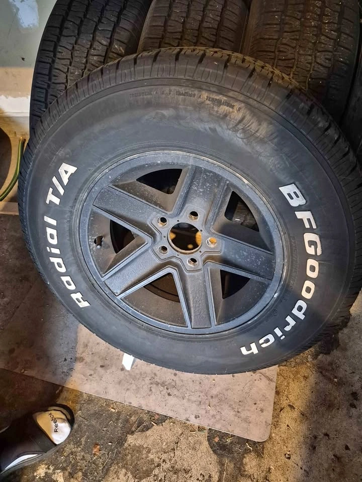 BFGoodrich Radial T/A Tires P235/70R15