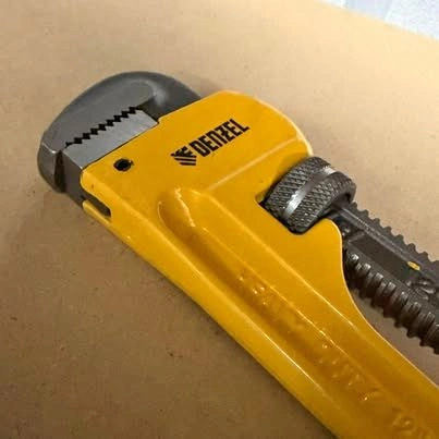 Denzel Pipe Wrench 12’ Heavy Duty