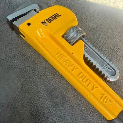 Denzel Heavy Duty 18" Pipe Wrench