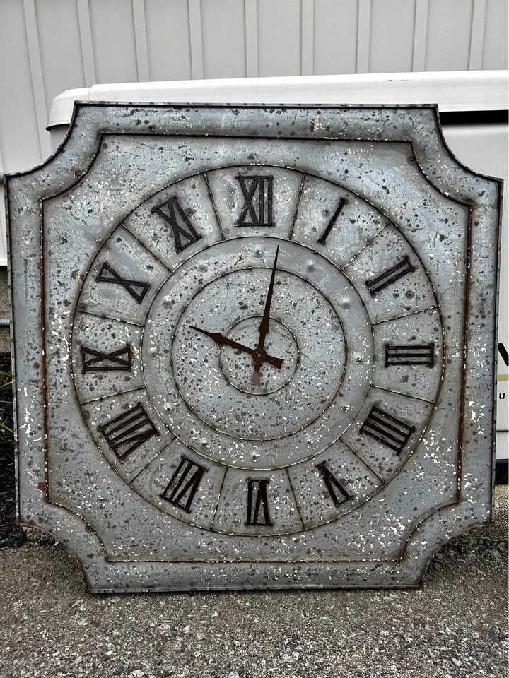 Clock - Metal