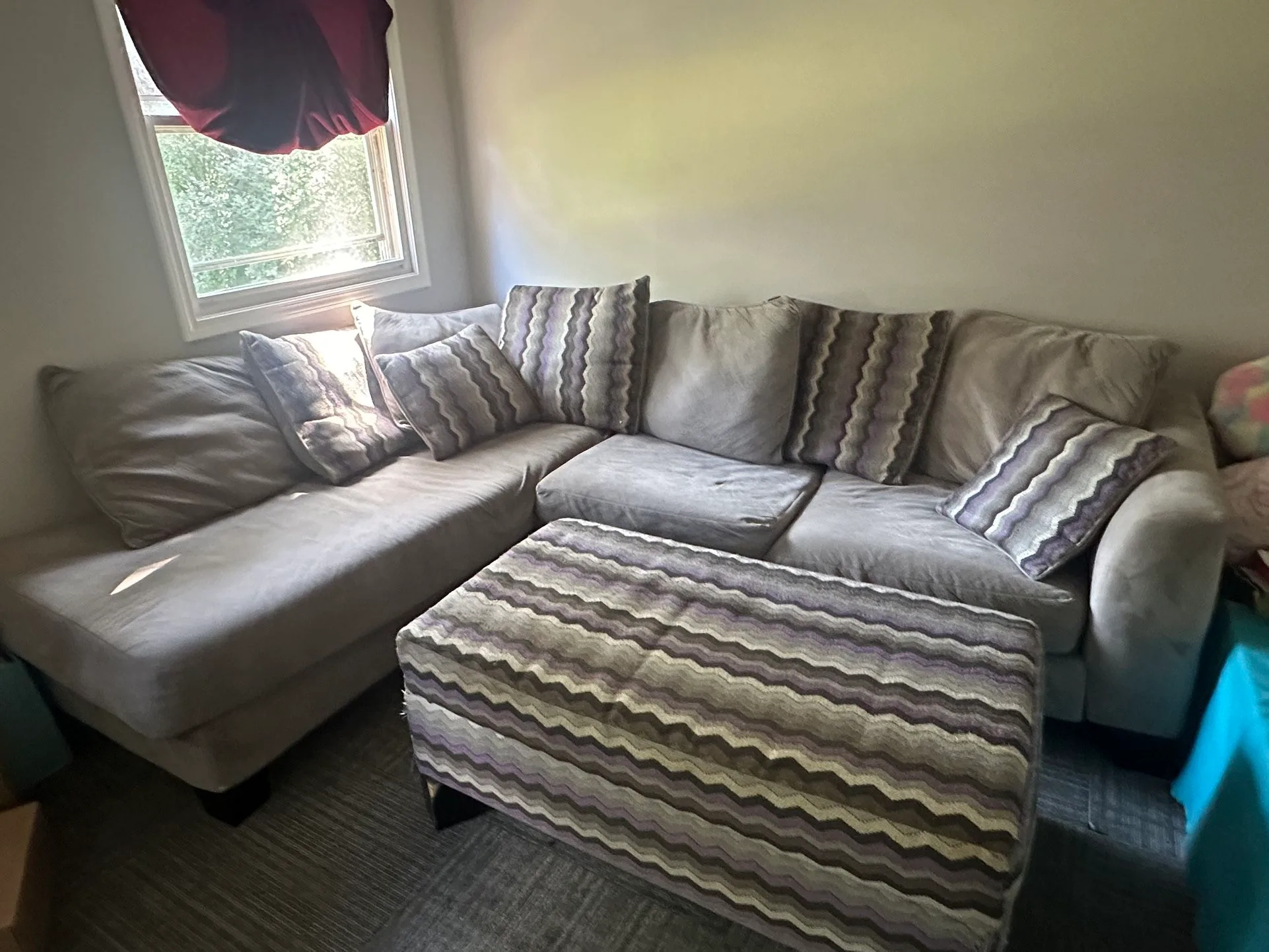 Grey Corner Sectional Sofa with Matching Ottoman image indicator(3)