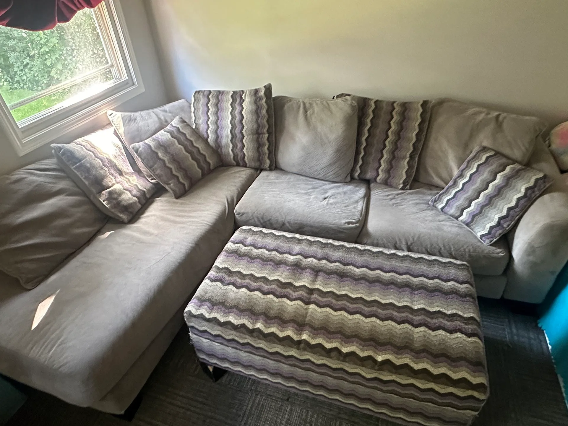 Grey Corner Sectional Sofa with Matching Ottoman image indicator(4)
