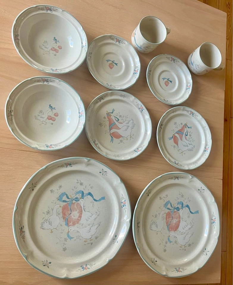 Vintage Country Goose 10-Piece Dish Set - International Tablewor - photo 2