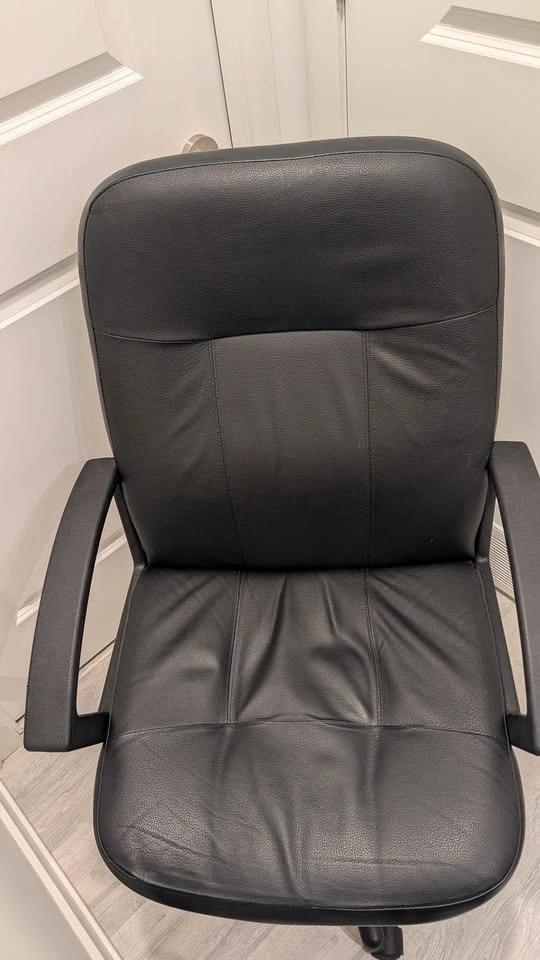 Black Faux Leather Office Chair - photo 2