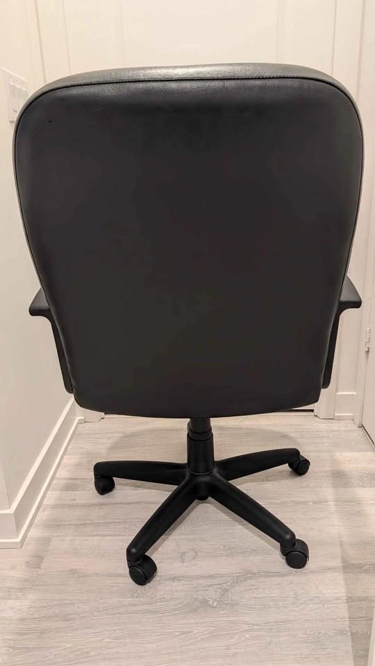 Black Faux Leather Office Chair - photo 3