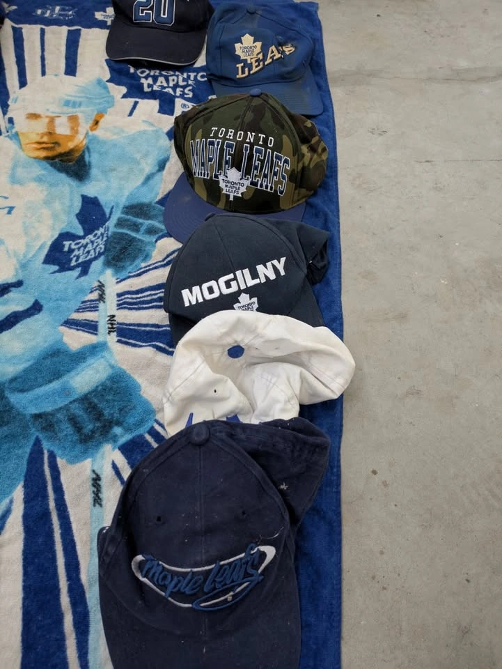 Leafs bundle, take it all for listed price - photo 2