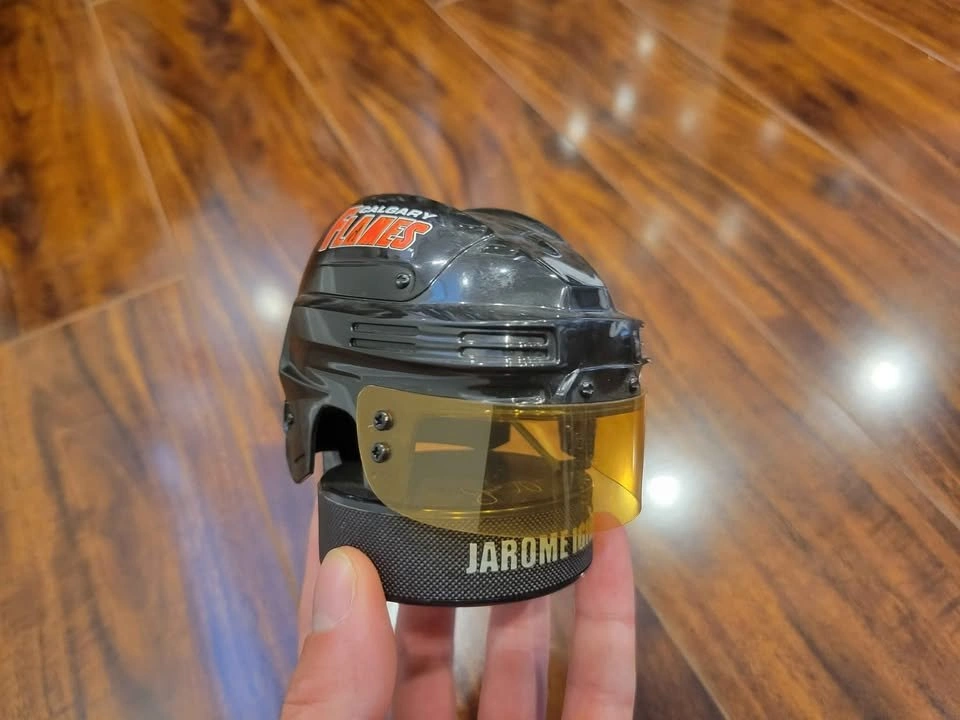 NHL hockey merch: stick and mini helmet - photo 3