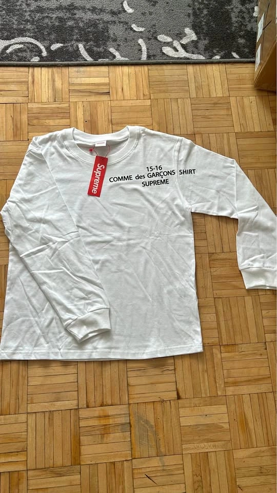 Supreme Longsleeve