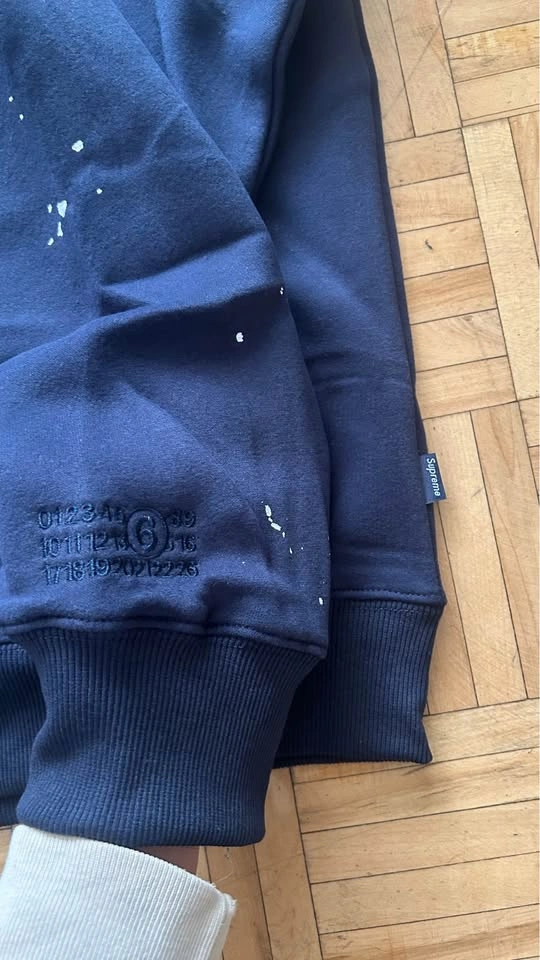 Supreme Hoodie - photo 2