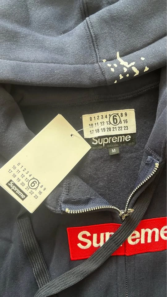 Supreme Hoodie - photo 3