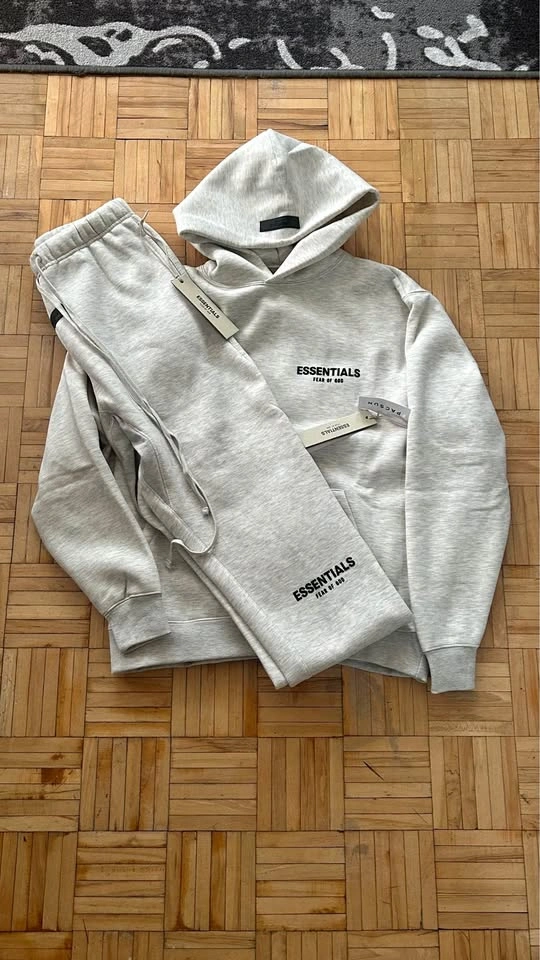 Essentials Set