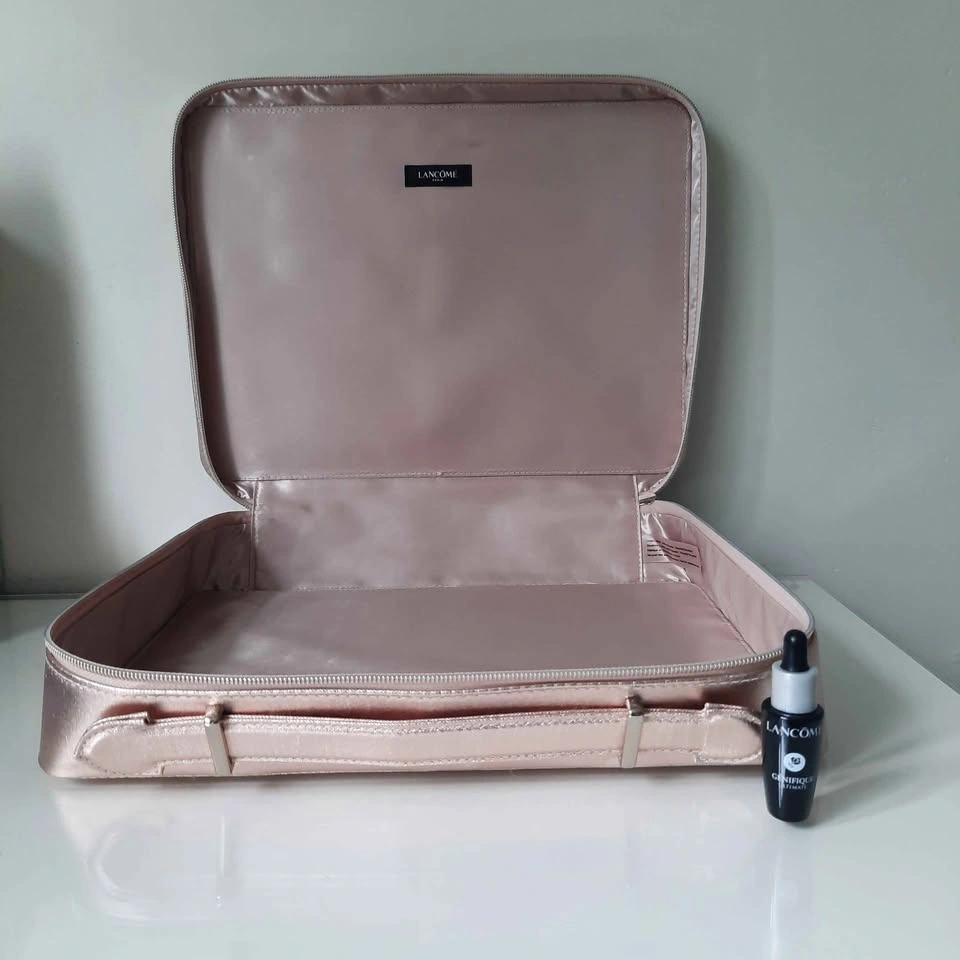 Lancome serum and makeup case - photo 3