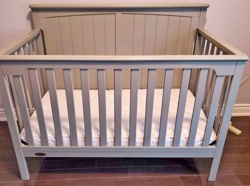 Graco Benton 4-in-1 Convertible Crib