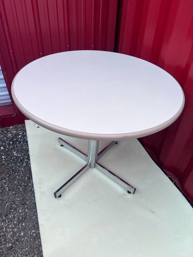 round table