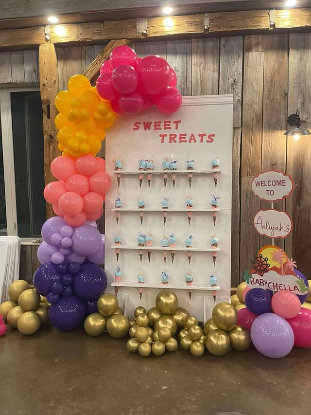 Party sweet treat stand