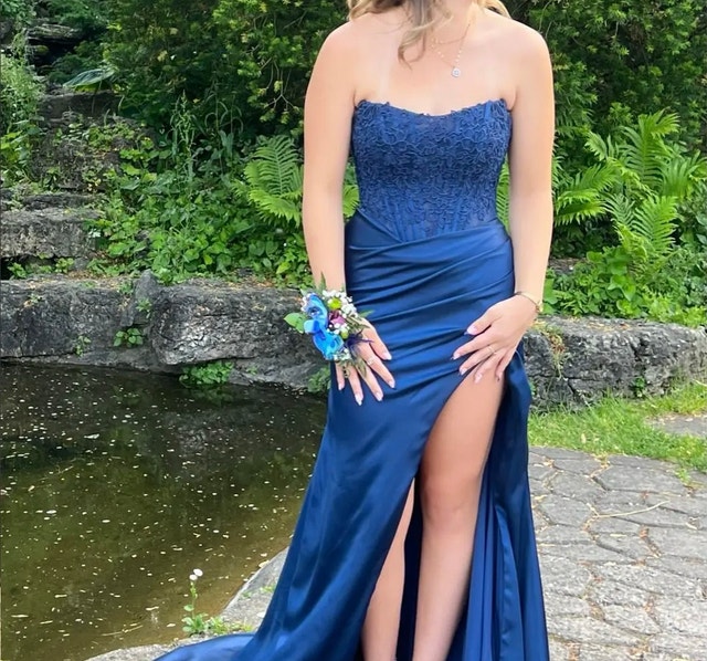 Beautiful Blue Mermaid Dress - photo 2