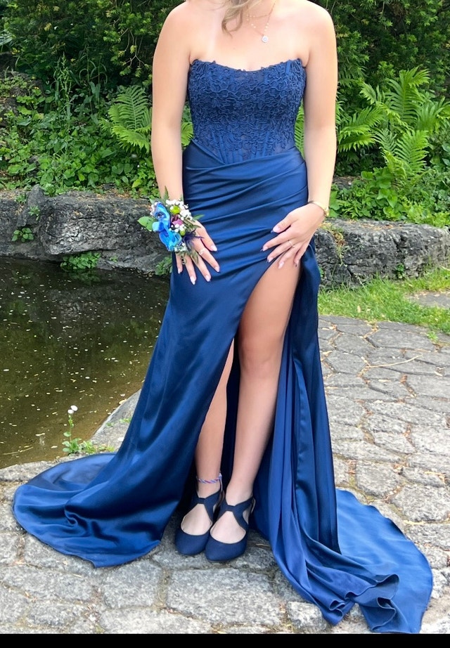 Beautiful Blue Mermaid Dress - photo 5