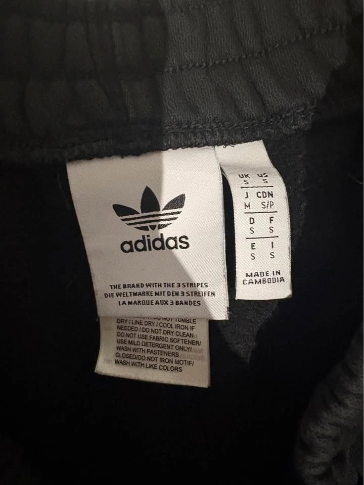adidas Originals VRCT Pants - photo 2