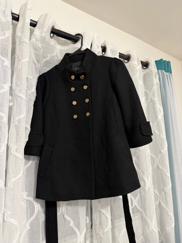 4 PCS Women’s Assorted Jackets and Blazers - photo 2