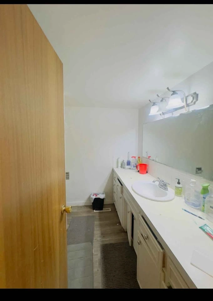 Private Room for Rent - photo 3
