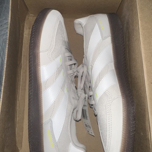 New Adidas Predator Freestyle Soccer Shoes (IF8351) Size 10.5